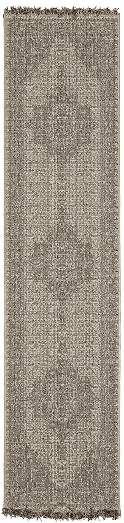 Gillian 1'10" x 7'6" Beige Rug