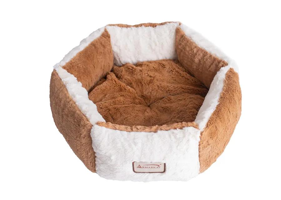 Aeromark Int'l Inc.Armarkat Pet Bed, C02NZS/MB, Brown & Ivory