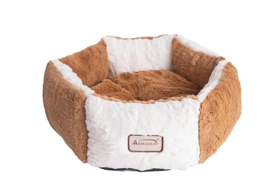 Aeromark Int'l Inc.Armarkat Pet Bed, C02NZS/MB, Brown & Ivory