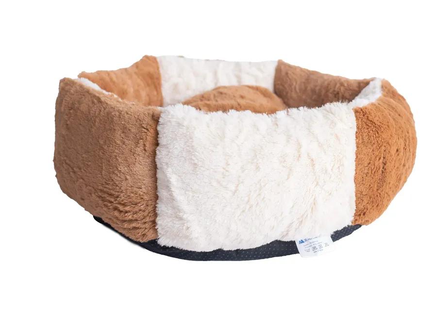 Aeromark Int'l Inc.Armarkat Pet Bed, C02NZS/MB, Brown & Ivory