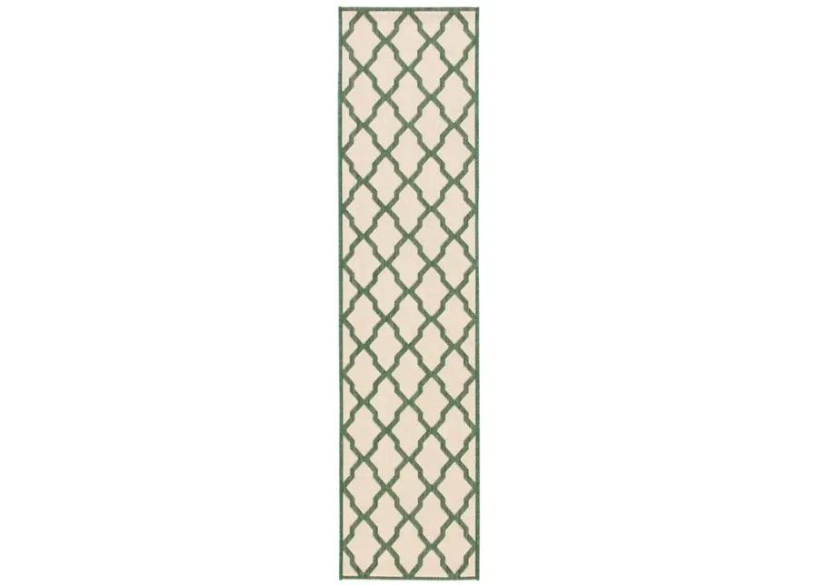 Safavieh BEACH HOUSE Collection BHS122W-28 Cream / Green 2'-2" X 8'