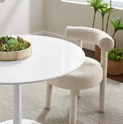 Lippa Dining Table