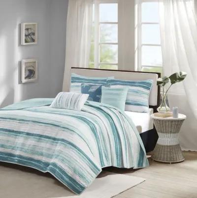 Madison Park Marina Aqua 6 Piece Printed Quilt Set with Throw Pillows