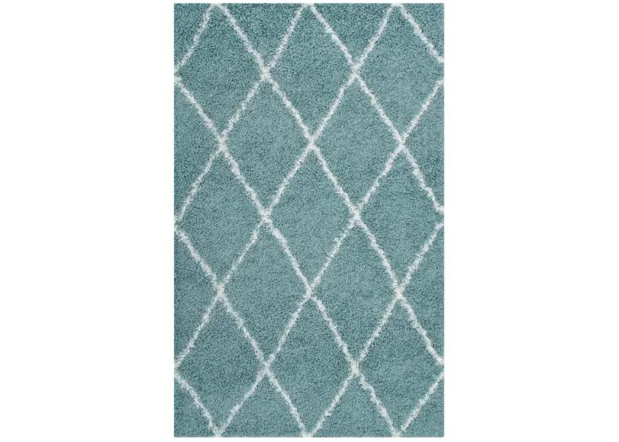 Toryn Diamond Lattice 8x10 Shag Area Rug