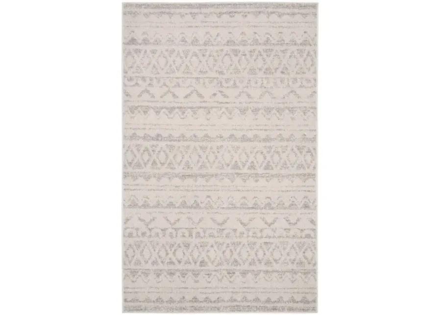 Adirondack Contemporary Ivory / Silver 4' X 6' Powerloomed Rug