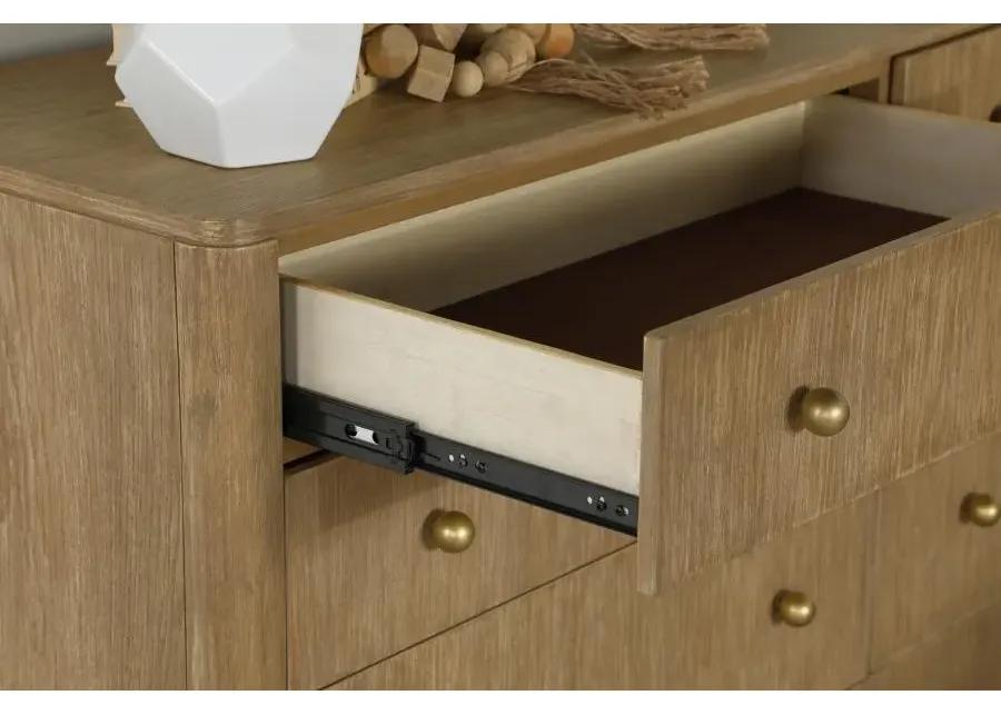 Aaliyah 8-Drawer Dresser 