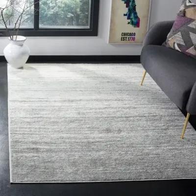 Adirondack Contemporary Ivory / Silver 5' X 5' Round Powerloomed Rug