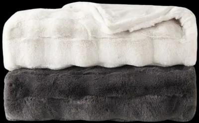 Vivienne Faux Fur Throw