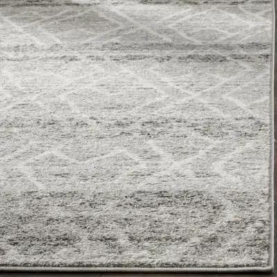 Adirondack Contemporary Silver / Ivory 2'-6" X 6' Powerloomed Rug