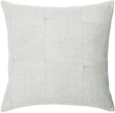 Chateau de Chic CUD-006 18"L x 18"W Accent Pillow