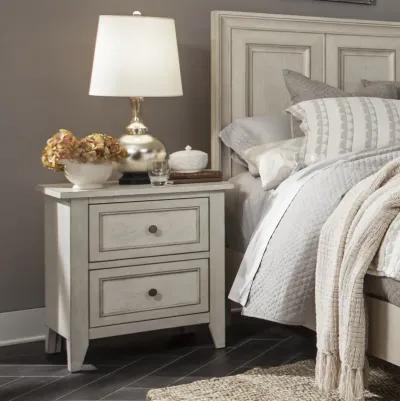 Raelynn 2-Drawer Nightstand 