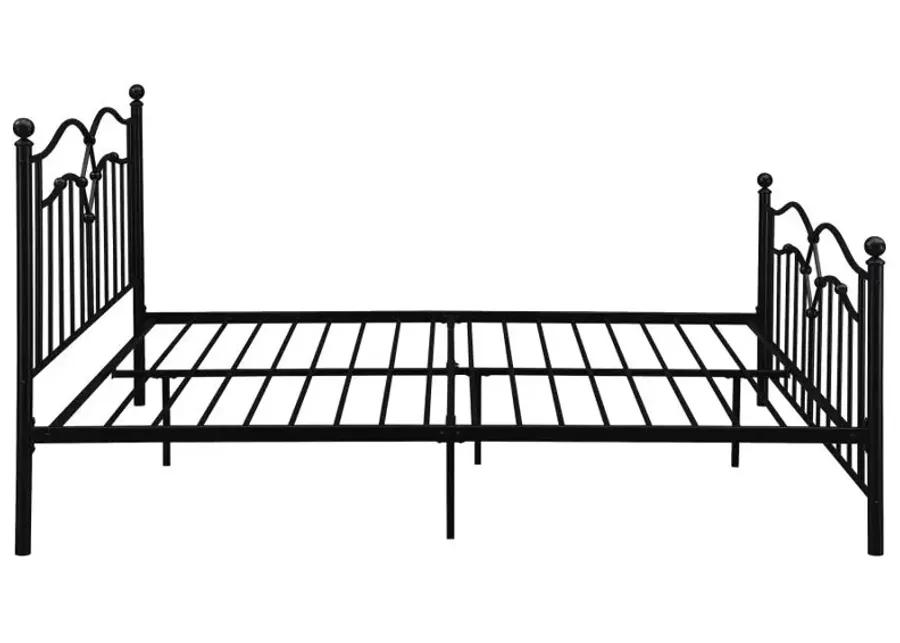 Klossen Queen Platform Bed Black