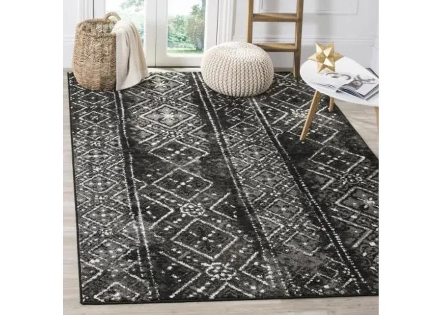 Adirondack Contemporary Black / Silver 4' X 4' Round Powerloomed Rug