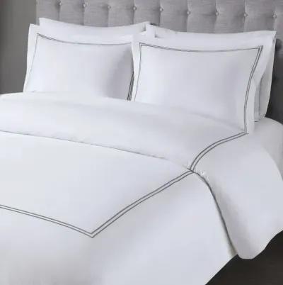 Madison Park Signature 500 Thread Count Luxury Collection White/Grey 100% Cotton Sateen Embroidered Duvet Cover Set