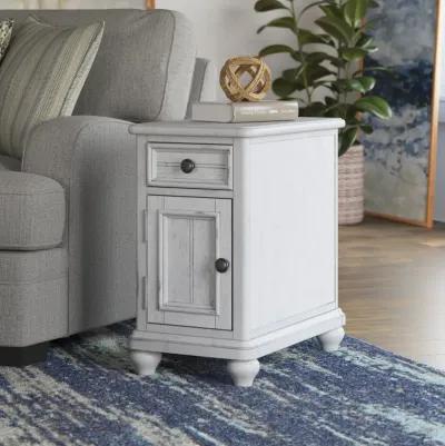 New Haven Chairside Table