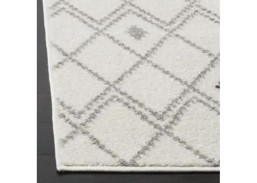 Adirondack Contemporary Ivory / Grey 4' X 6' Powerloomed Rug