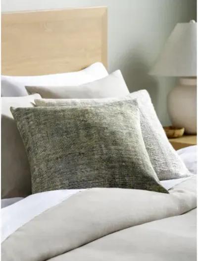 Emily Jean EMJ-003 18"L x 18"W Accent Pillow