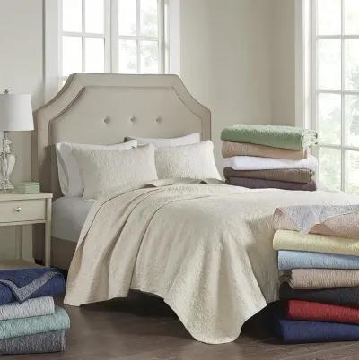 Madison Park Quebec Navy Reversible Quilt Set