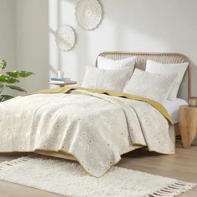 INK+IVY Kandula Yellow 3 Piece Reversible Cotton Quilt Set