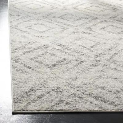 Adirondack Contemporary Light Grey / Grey 5'-1" X 7'-6" Powerloomed Rug