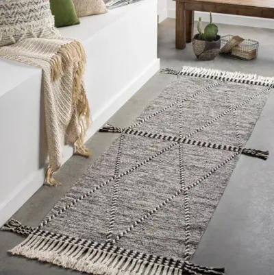 Zanafi 6' x 9' Rug