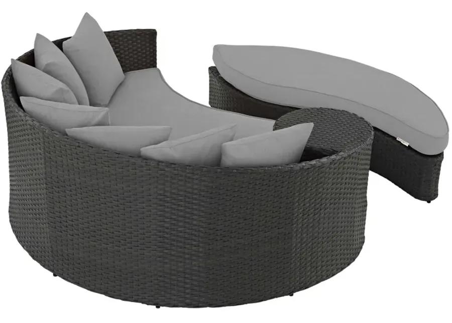 Sojourn Sunbrella® Outdoor Daybed