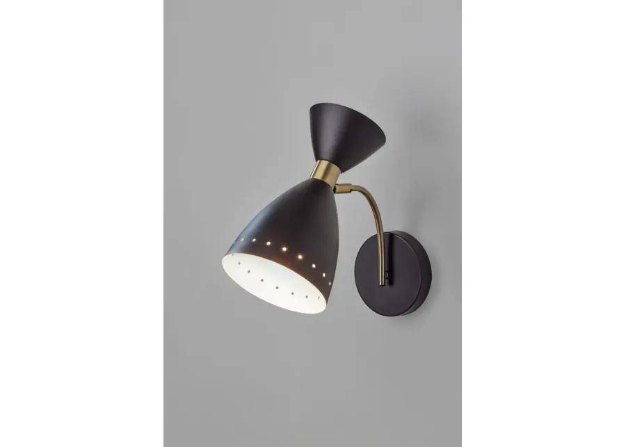 Oscar Wall Light