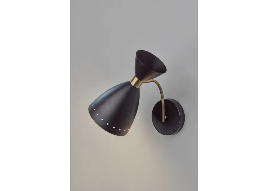 Oscar Wall Light