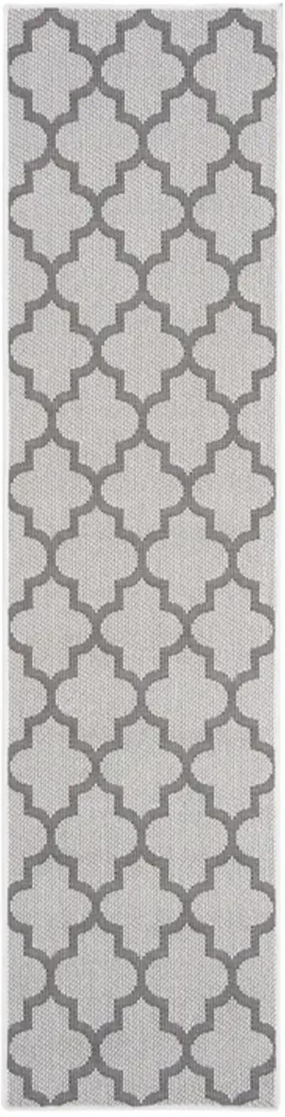 Safavieh BERMUDA 800 Collection BMU804B-28 Ivory / Grey 2' X 8'