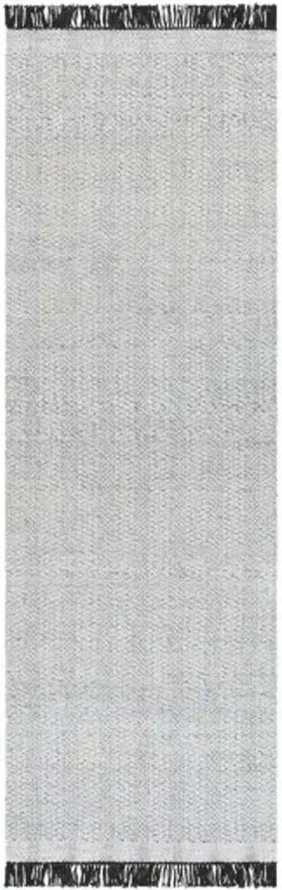 Clover CEV-2302 2' x 3' Hand Made Rug