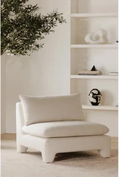 ESTELLE LOUNGE CHAIR