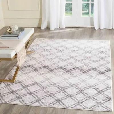 Adirondack Contemporary Silver / Charcoal 4' X 4' Round Powerloomed Rug