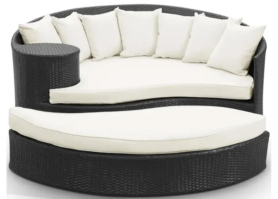 Taiji Wicker Outdoor Daybed