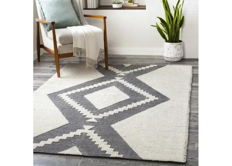 Azalea 2'6" x 4' Rug