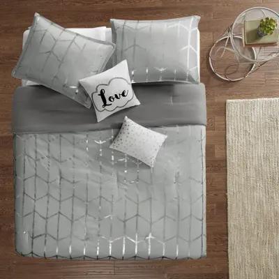 Intelligent Design Raina Grey/Silver Metallic Printed Comforter Set