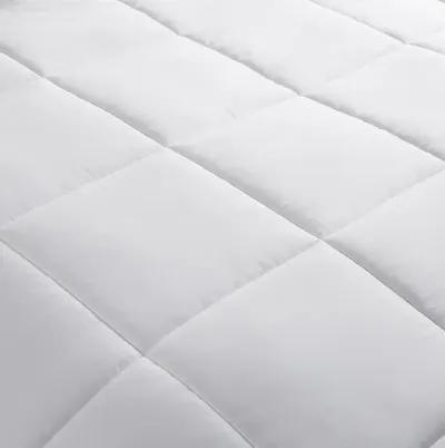 Madison Park Winfield White 300 Thread Count Cotton Shell Luxury Down Alternative Comforter