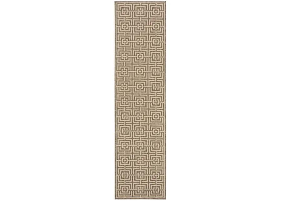 Safavieh BEACH HOUSE Collection BHS128D-28 Beige / Cream 2'-2" X 8'