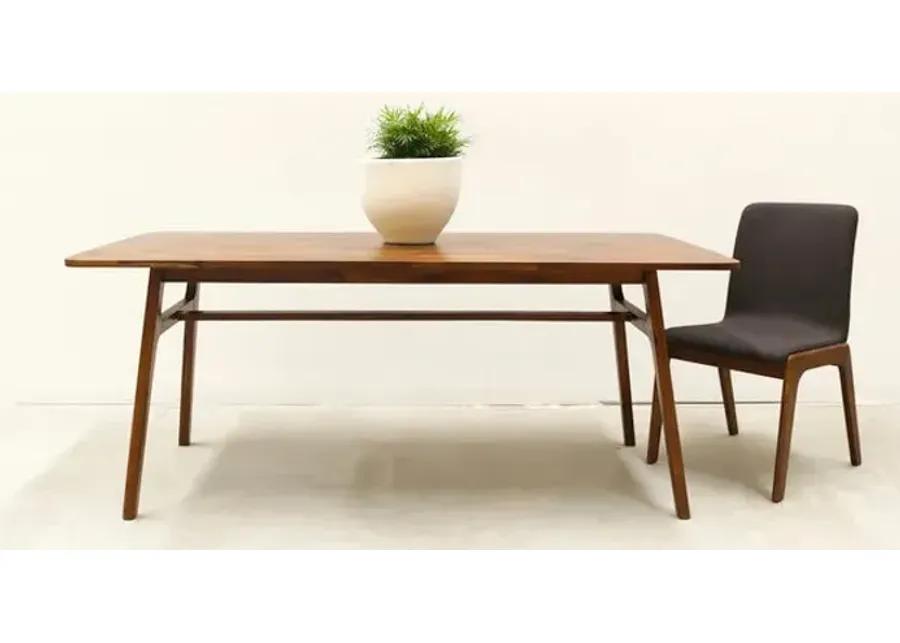 Remix Dining Table