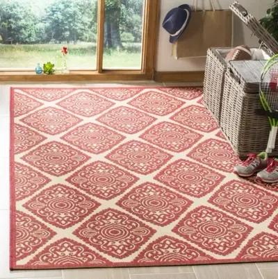 LINDEN 132 Collection LND132Q-6SQ Red / Creme 6'-7" X 6'-7" Square