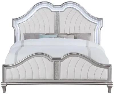 Evangeline Tufted Upholstered Platform Queen Bed Ivory and Silver Oak