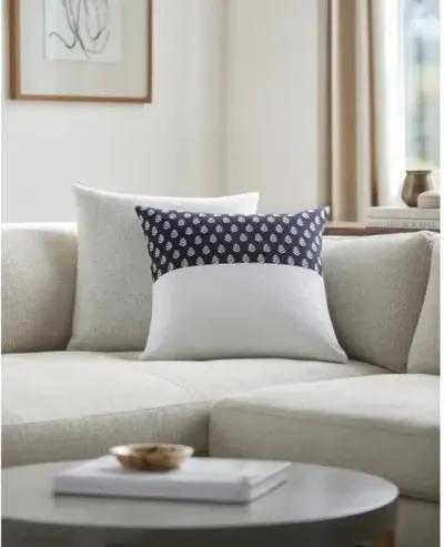 Chromatique CTQ-002 20"L x 20"W Accent Pillow