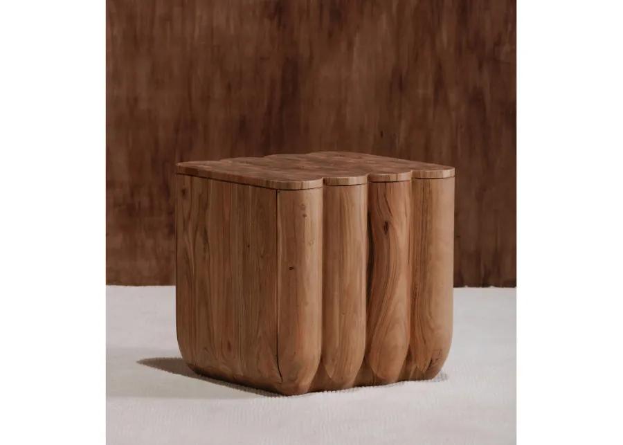 Punyo Punyo Accent Table