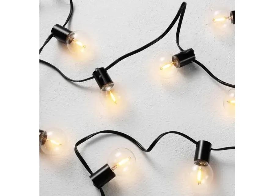 HURON LED OUTDOOR STRING LIGHTS