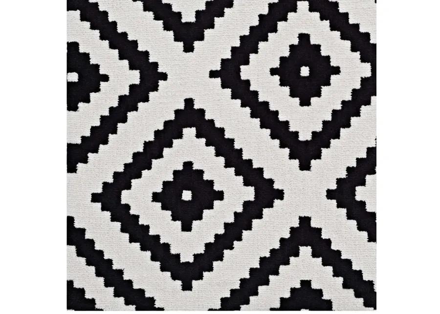 Alika Abstract Diamond Trellis 8x10 Area Rug