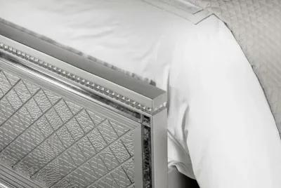 Eleanor Upholstered Tufted Bed Metallic