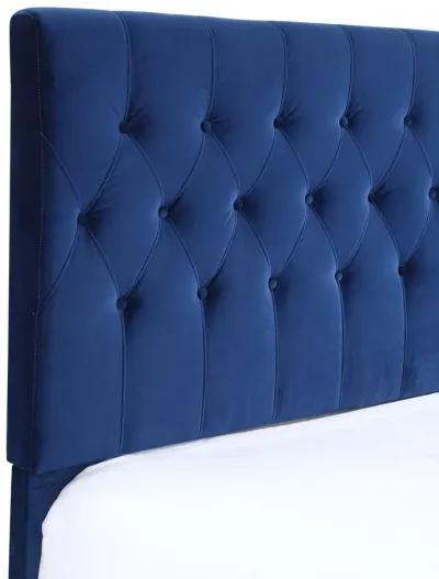 Amelia Queen Upholstered Bed