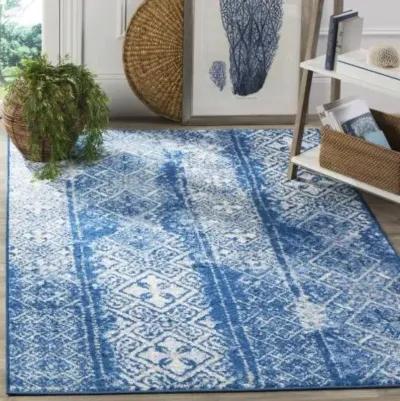 Adirondack Contemporary Silver / Blue 4' X 4' Square Powerloomed Rug