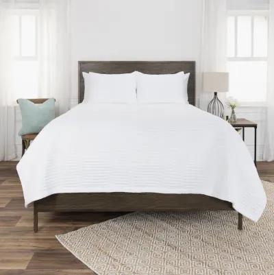 Parker- White Queen Geometric White Quilt -  Set of 3