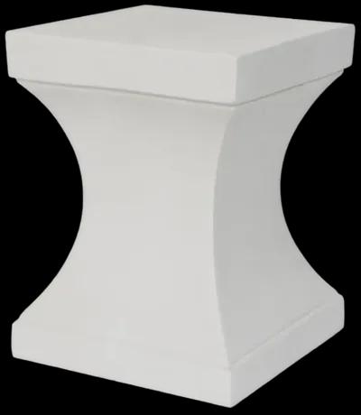 Curby Indoor/Outdoor Modern Concrete 17.7-Inch H Accent Table