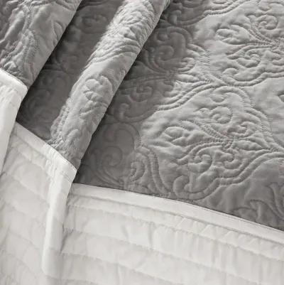 Madison Park Attingham Black 7 Piece Quilt Set with Euro Shams and Throw Pillows